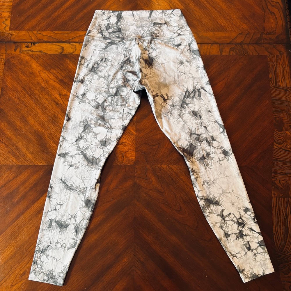 Lululemon Wunder Under‎ Shibori Leggings Size 10 High Rise Luxtreme